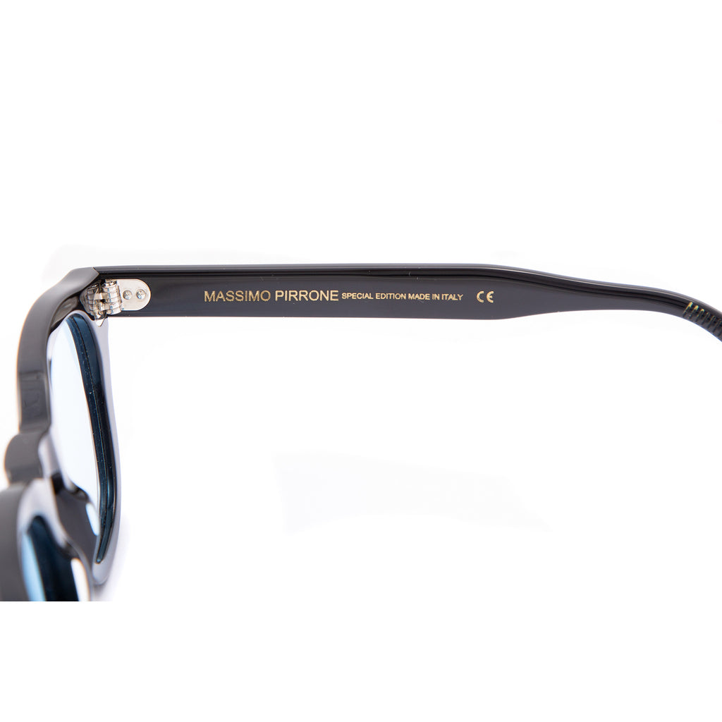 Sunglasses Model Pirrone
