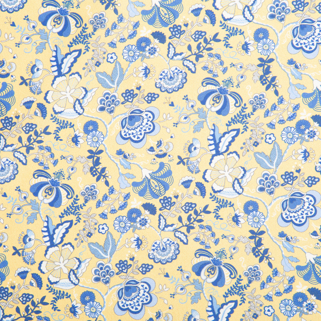 Silk Pocket Square hand rolled edges