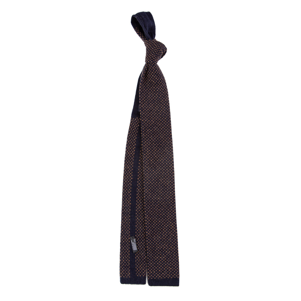 3 FOLD KNITTED 100 % CASHMERE TIE