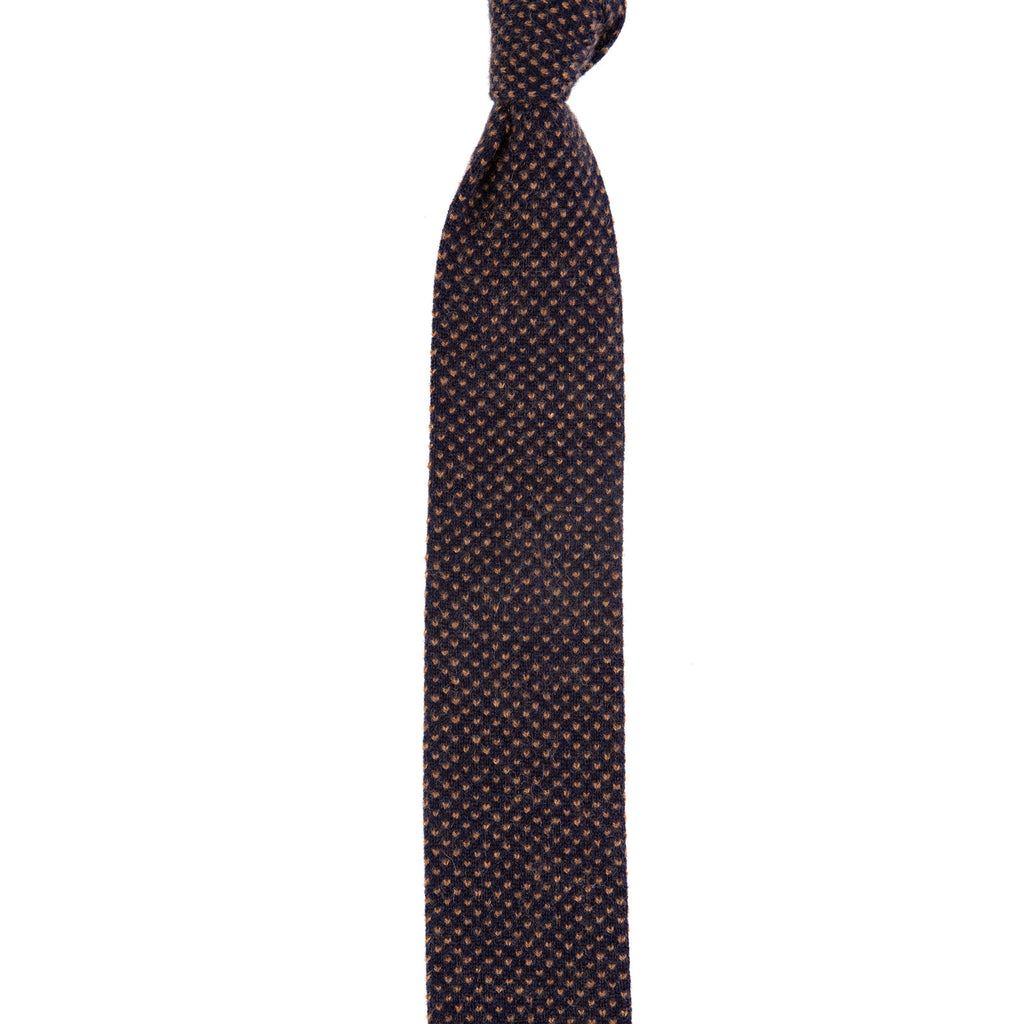 3 FOLD KNITTED 100 % CASHMERE TIE