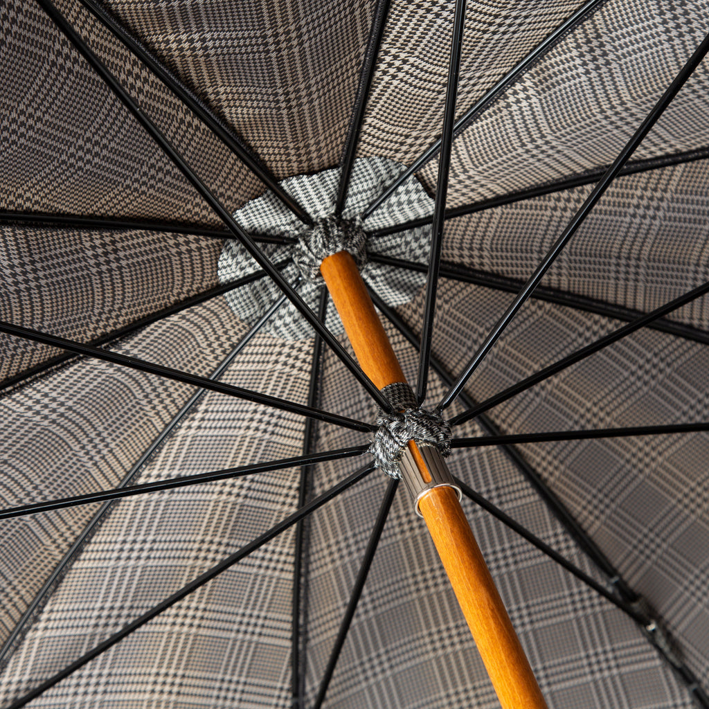Classic  Umbrella,  Wooden Handle  Manual Opening